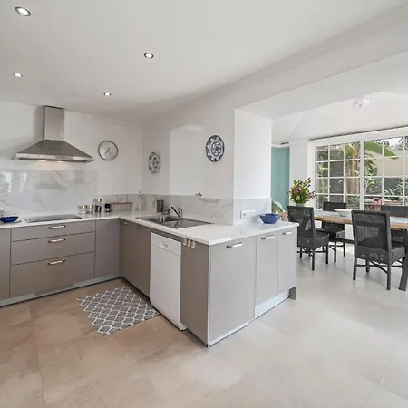 Magnificent Quinta Dalegria 4 Bedrooms Panoramic Sea Views Short Drive To Centre Villa *