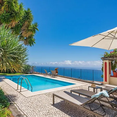 Villa Magnificent Quinta Dalegria 4 Bedrooms Panoramic Sea Views Short Drive To Centre Funchal (Madeira)